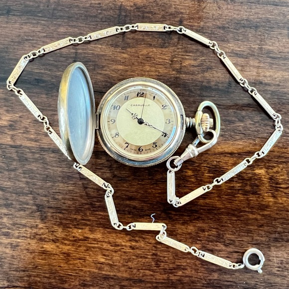 Vintage Caravelle Women’s Pocket Watch - Picture 3 of 6